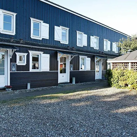 Casa vacanze Three-bedroom Holiday In 11
